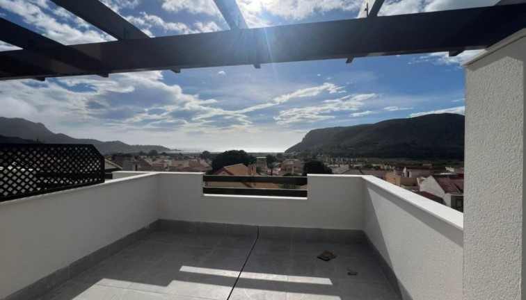 Uudistuotanto - Paritalo/Rivitalo - La Union - centro