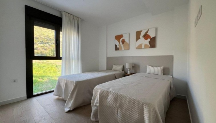 Uudistuotanto - Paritalo/Rivitalo - La Union - centro