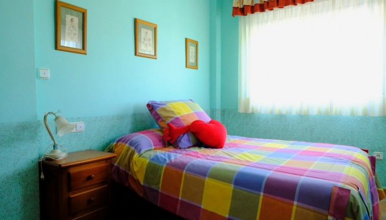 Jälleenmyynti - Finca - Orihuela