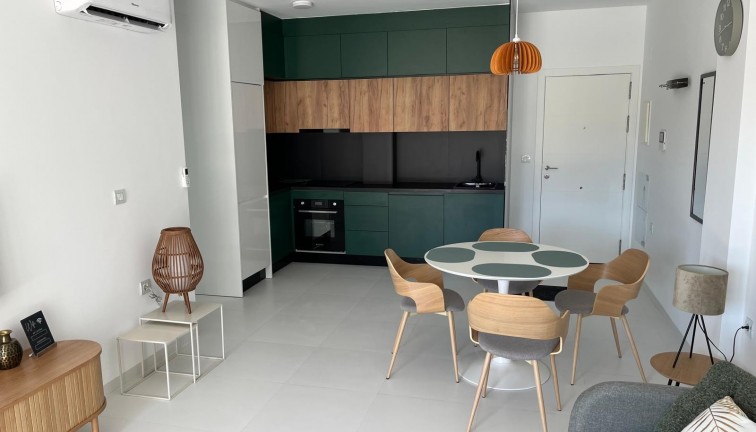 Jälleenmyynti - Asunto - San Miguel de Salinas