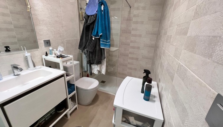 Jälleenmyynti - Asunto - Entre Naranjos - Vistabella Golf