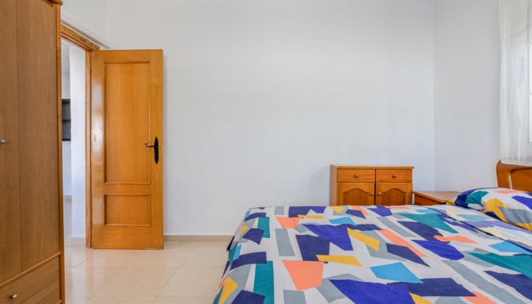 Jälleenmyynti - Erillistalo - Torrevieja - San Luis