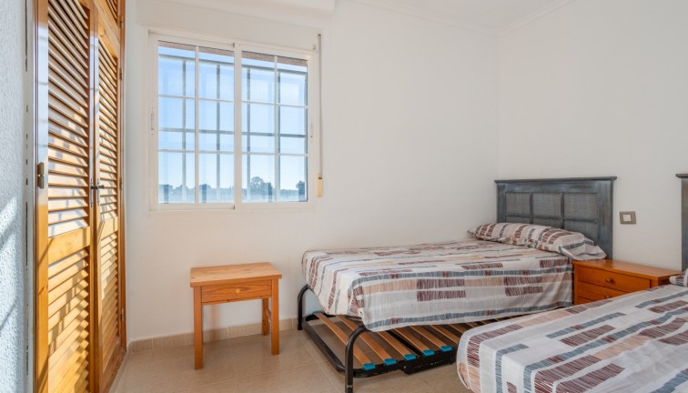 Jälleenmyynti - Erillistalo - Torrevieja - San Luis