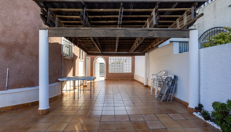 Jälleenmyynti - Erillistalo - Torrevieja - San Luis