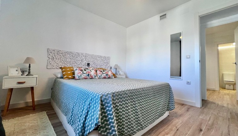 Jälleenmyynti - Asunto - Torrevieja - Punta Prima