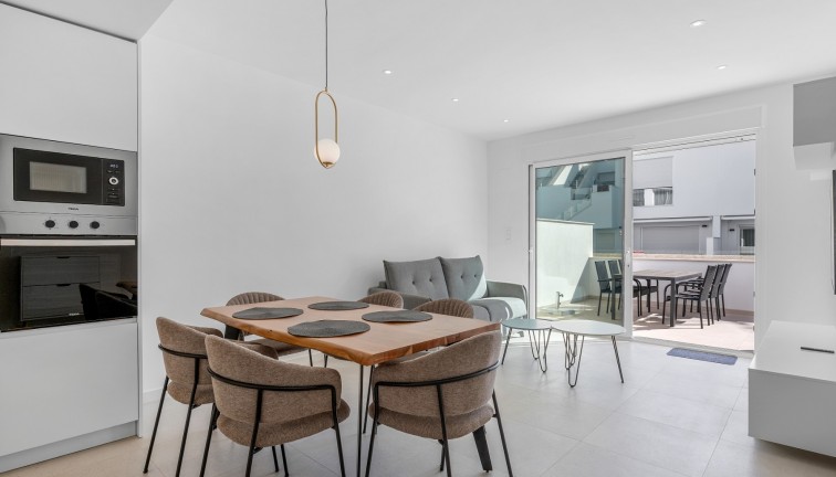 Reventa - Apartamento / piso - Pilar de la Horadada