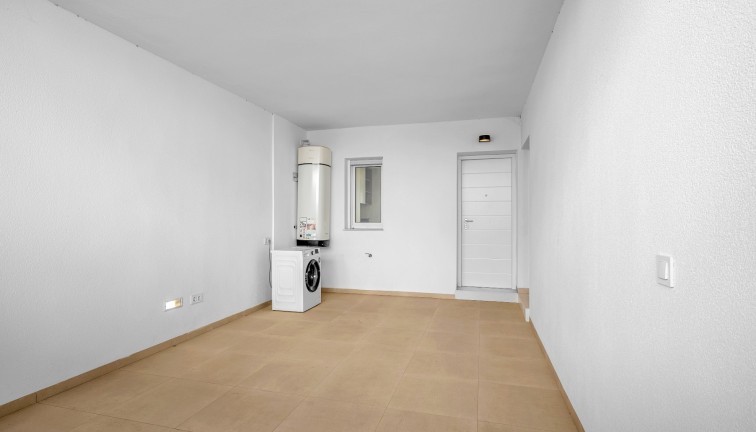 Reventa - Apartamento / piso - Pilar de la Horadada