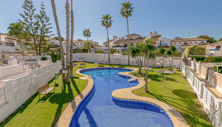 Jälleenmyynti - Paritalo/Rivitalo - Mil Palmeras - Pilar de la Horadada