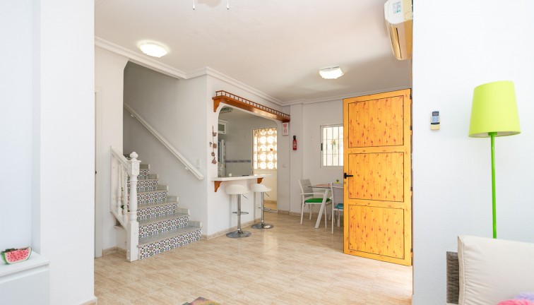 Jälleenmyynti - Paritalo/Rivitalo - Mil Palmeras - Pilar de la Horadada