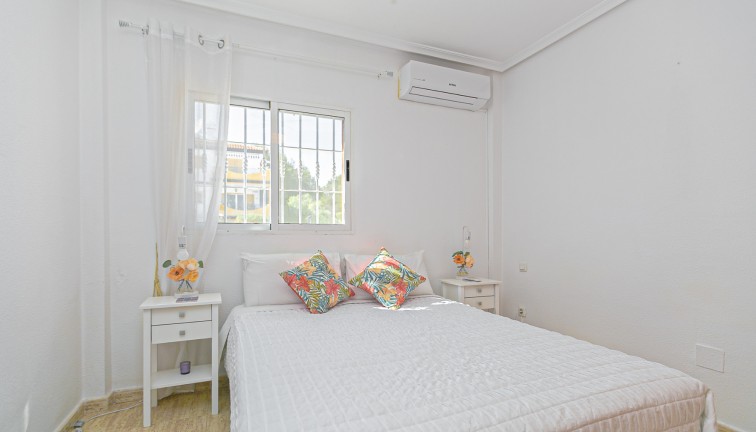 Jälleenmyynti - Paritalo/Rivitalo - Mil Palmeras - Pilar de la Horadada