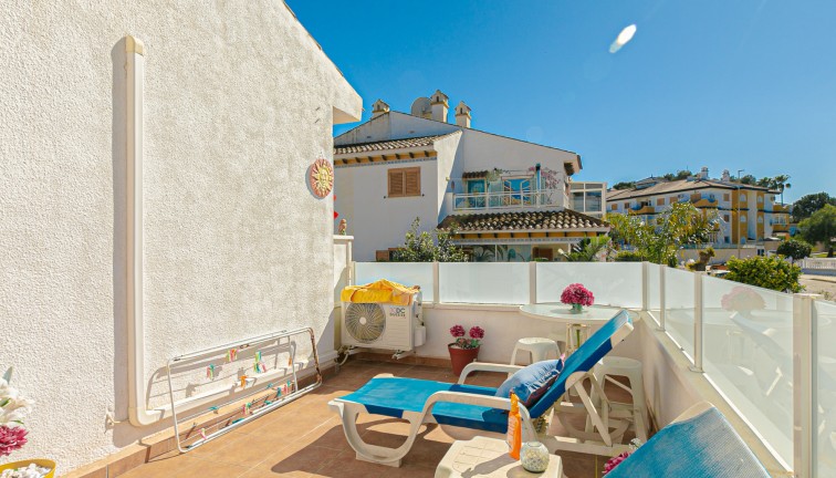 Jälleenmyynti - Paritalo/Rivitalo - Mil Palmeras - Pilar de la Horadada