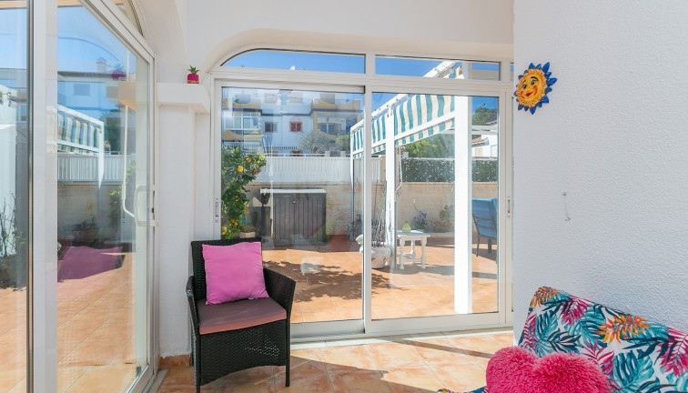 Jälleenmyynti - Paritalo/Rivitalo - Mil Palmeras - Pilar de la Horadada