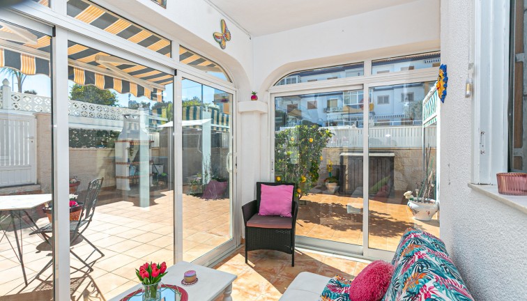 Jälleenmyynti - Paritalo/Rivitalo - Mil Palmeras - Pilar de la Horadada