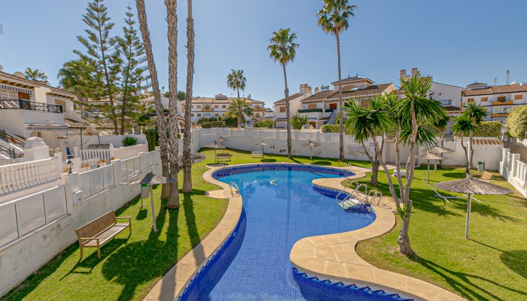 Jälleenmyynti - Paritalo/Rivitalo - Mil Palmeras - Pilar de la Horadada