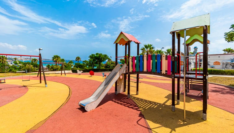 Jälleenmyynti - Paritalo/Rivitalo - Mil Palmeras - Pilar de la Horadada