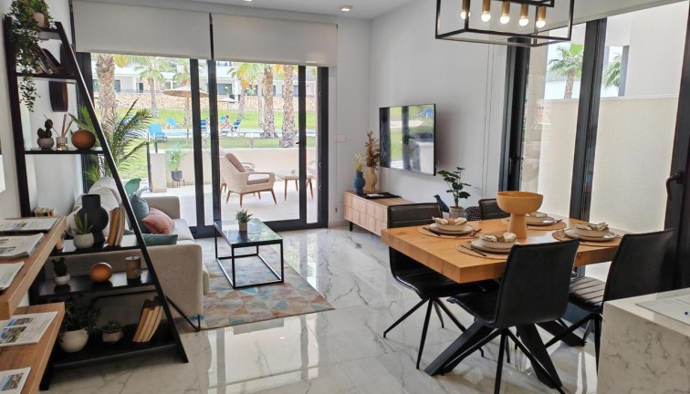 Uudistuotanto - Asunto - San Miguel de Salinas