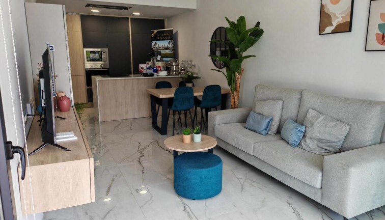 Uudistuotanto - Asunto - San Miguel de Salinas