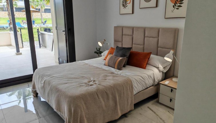 Uudistuotanto - Asunto - San Miguel de Salinas