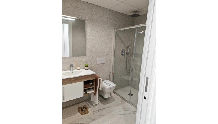 Uudistuotanto - Asunto - San Miguel de Salinas