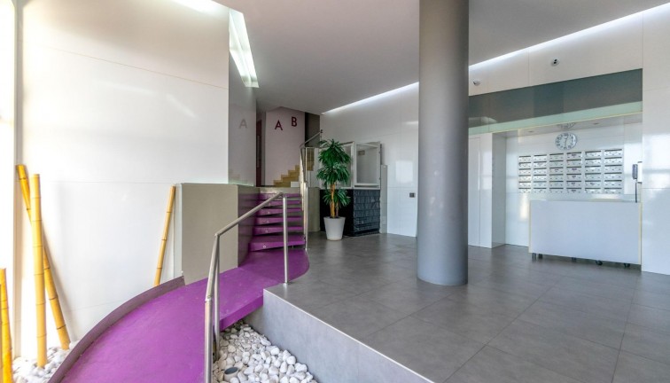 Reventa - Apartamento / piso - Torrevieja - Playa del Cura