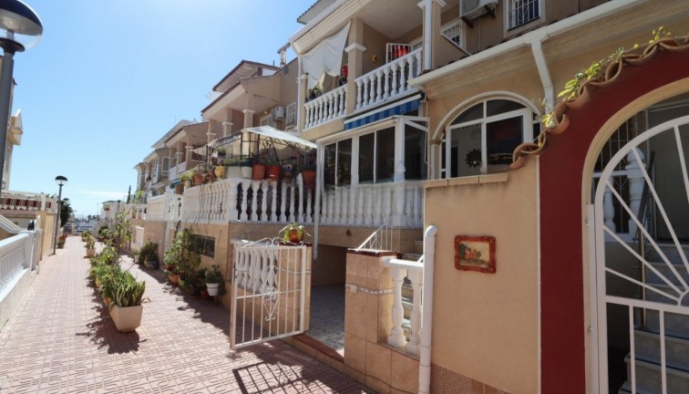 Resale - Semi-Detached - Playa Flamenca