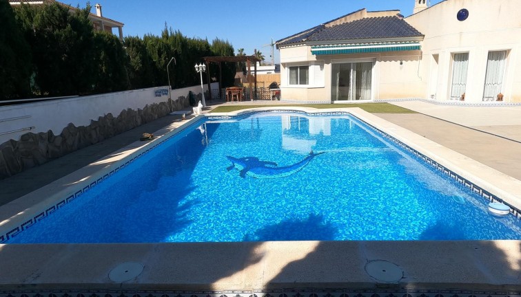 Resale - Chalet - Algorfa