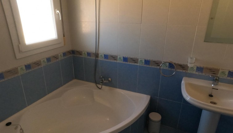 Resale - Chalet - Algorfa