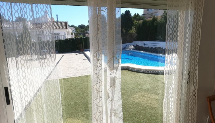 Resale - Chalet - Algorfa