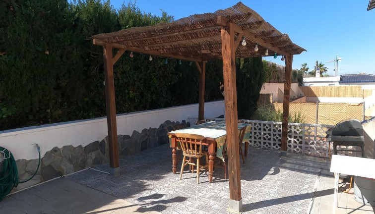 Resale - Chalet - Algorfa