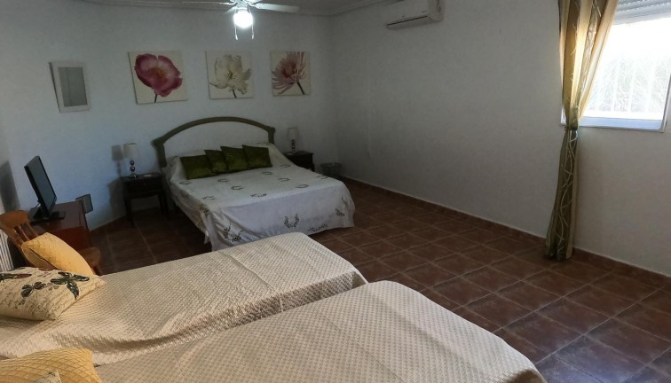 Resale - Chalet - Algorfa