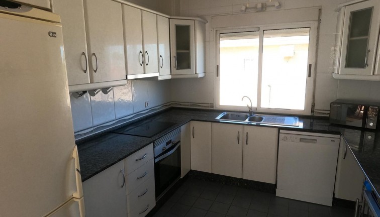 Resale - Chalet - Algorfa