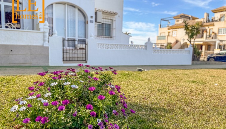 Jälleenmyynti - Bungalow - Torrevieja - Lago Jardin