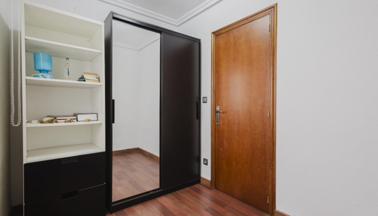 Reventa - Apartamento / piso - Torrevieja - Acequion