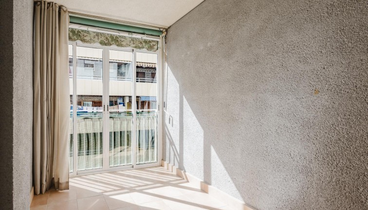 Reventa - Apartamento / piso - Torrevieja - Acequion