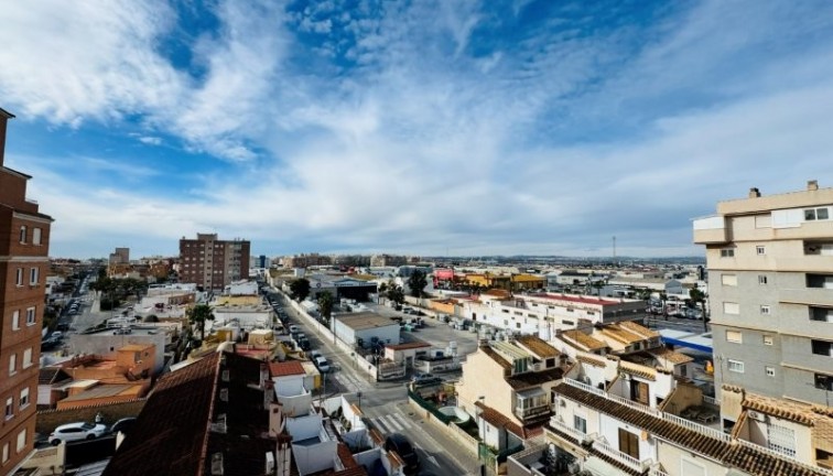Reventa - Apartamento / piso - Torrevieja