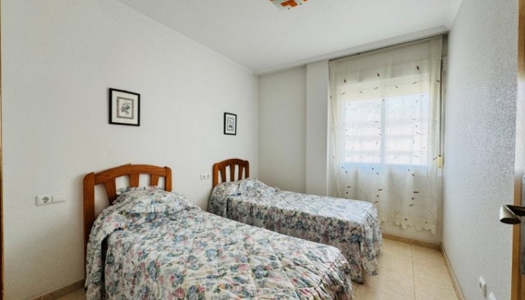 Reventa - Apartamento / piso - Torrevieja