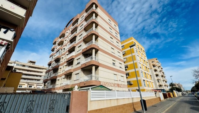Reventa - Apartamento / piso - Torrevieja