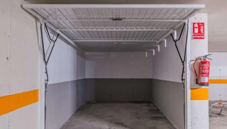Återförsäljning - Garage - Torrevieja