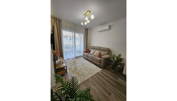 Reventa - Apartamento / piso - Torrevieja