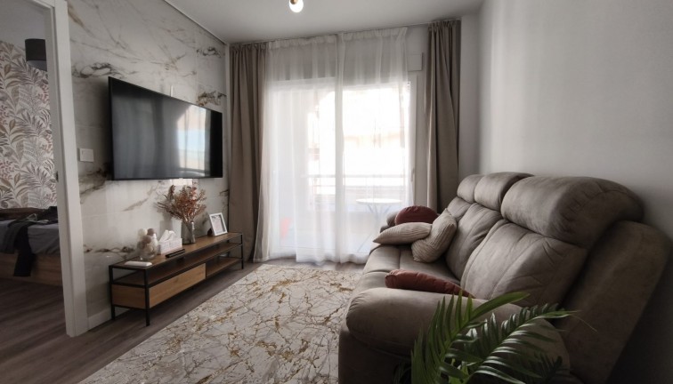 Reventa - Apartamento / piso - Torrevieja