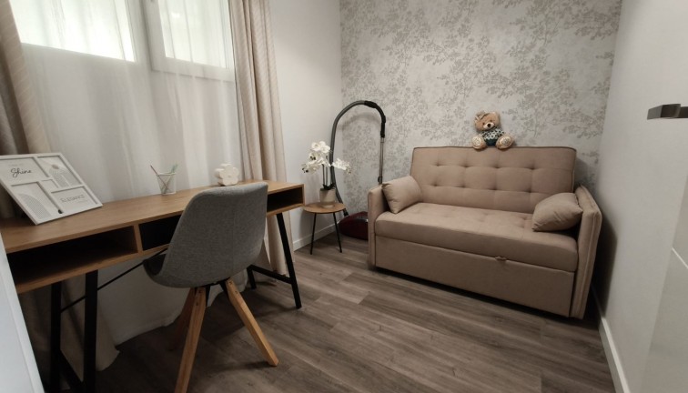 Reventa - Apartamento / piso - Torrevieja