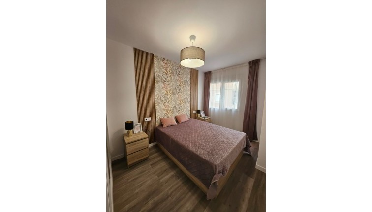 Reventa - Apartamento / piso - Torrevieja