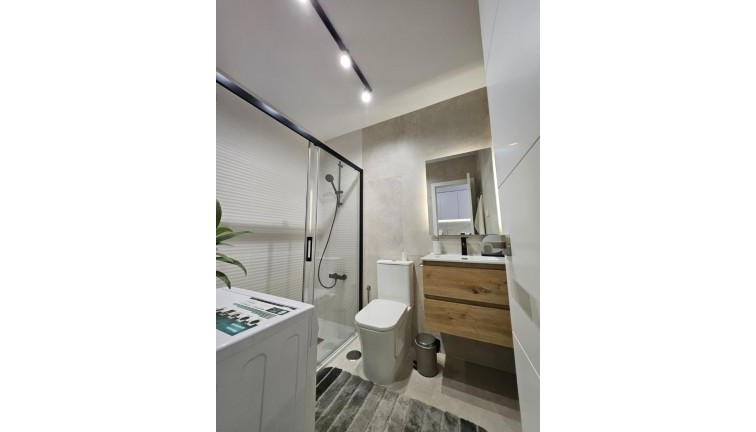 Reventa - Apartamento / piso - Torrevieja