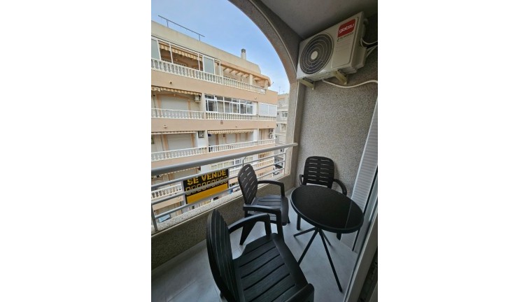 Reventa - Apartamento / piso - Torrevieja