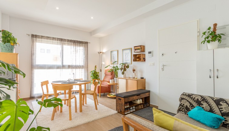 Resale - Apartment - Torrevieja - Nueva Torrevieja