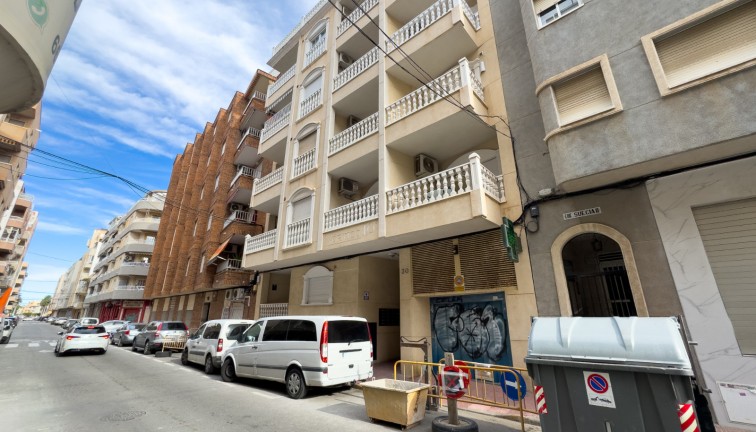 Reventa - Apartamento - Apartamento en el último piso - Torrevieja - Playa de los Locos