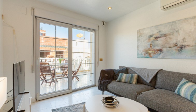 Reventa - Apartamento - Apartamento en el último piso - Torrevieja - Playa de los Locos