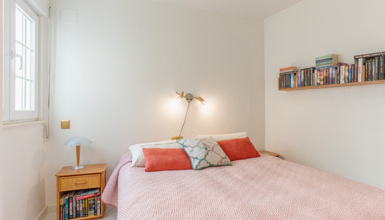 Reventa - Apartamento - Apartamento en el último piso - Torrevieja - Playa de los Locos