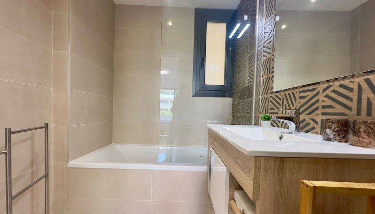 Reventa - Apartamento / piso - Orihuela Costa - Playa Flamenca