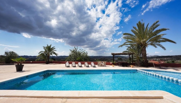 Jälleenmyynti - Erillistalo - Orihuela - Torremendo